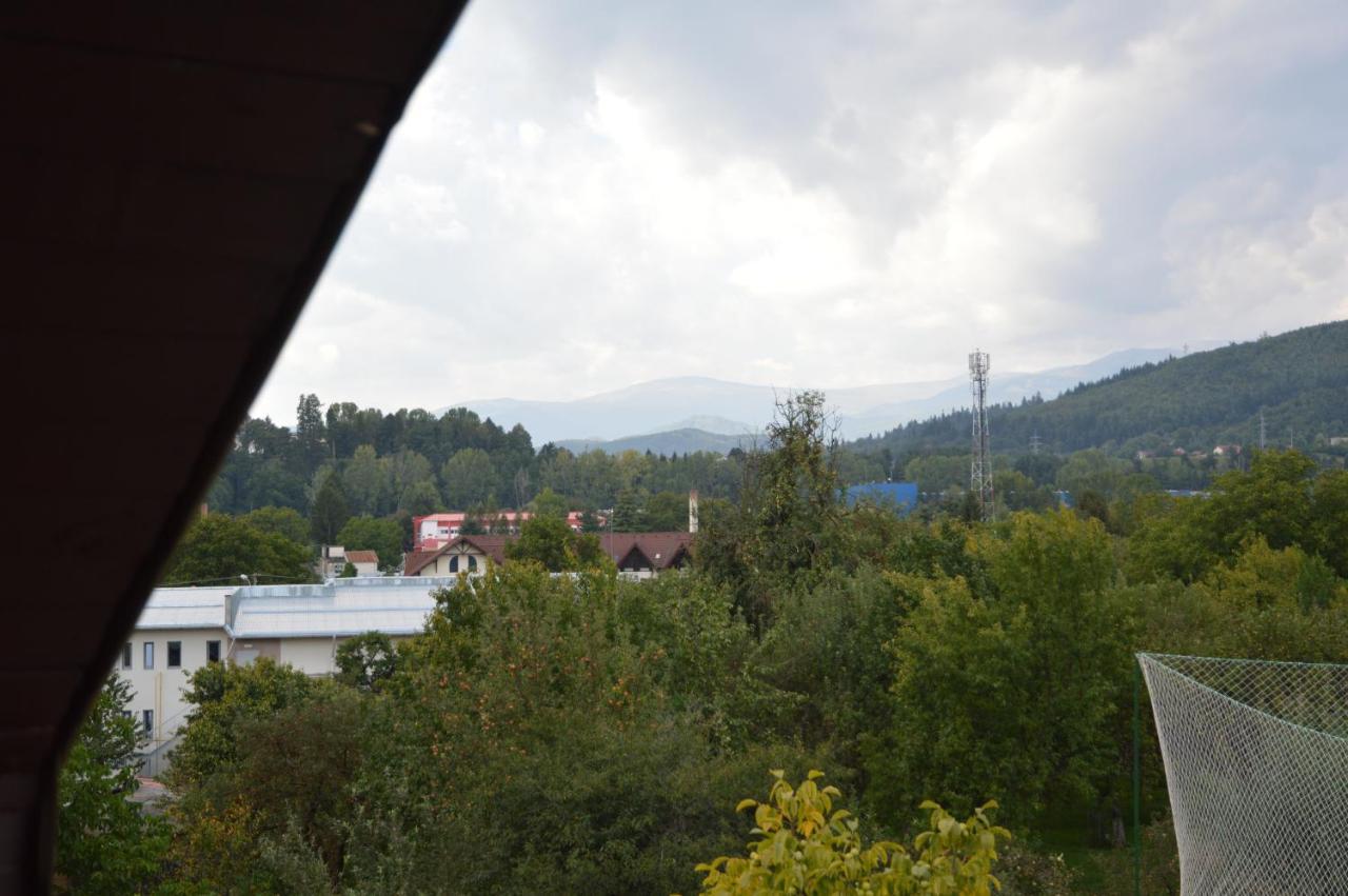 Baza Sportiva Adelina Hotel Câmpulung Eksteriør billede