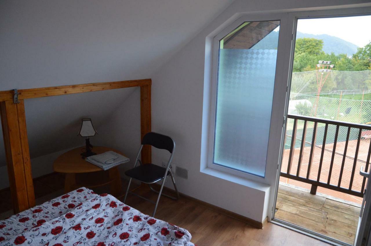 Baza Sportiva Adelina Hotel Câmpulung Eksteriør billede
